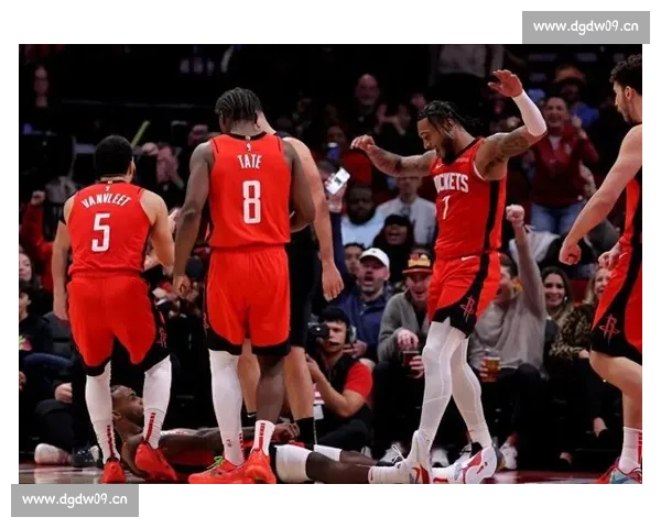 火箭队精彩比赛回放:激烈对决与扣人心弦的瞬间重温